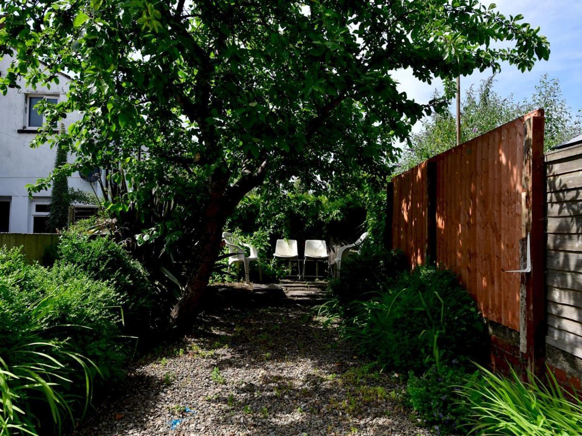 Pass The Keys Perfectly Located 3 Bed Home Close To The City Cardiff Buitenkant foto